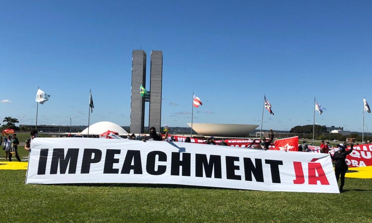 CUT entrega ao Congresso pedido de impeachment de Bolsonaro, nesta terça-feira (14)