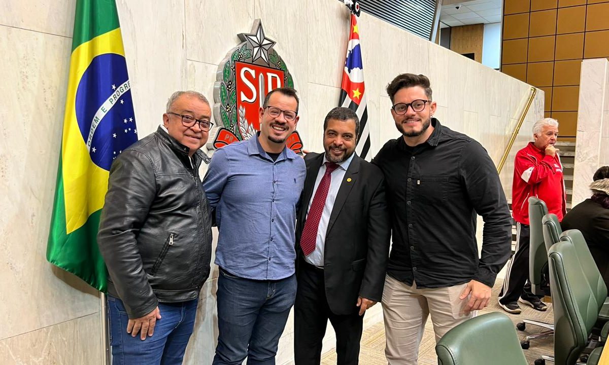Sinergia Gasista participa de homenagem à CUT na Alesp